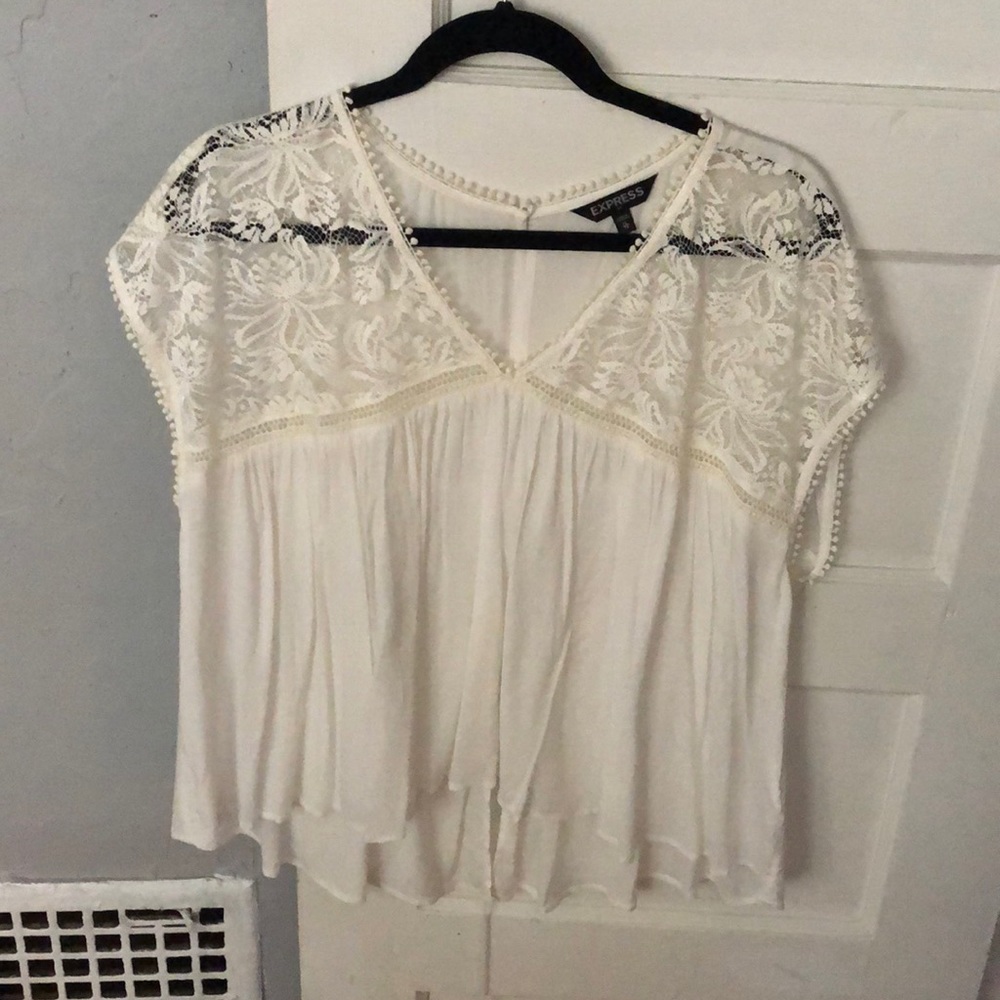 White float tied back top